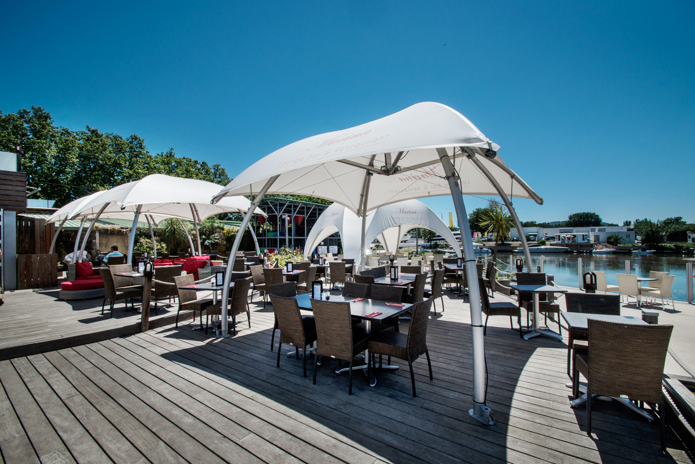 restaurant tent terrace
