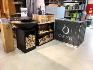 CE Bar Grey Branded Printed Panel – Showroom – Ofyr – NL 03 Bar box customizable