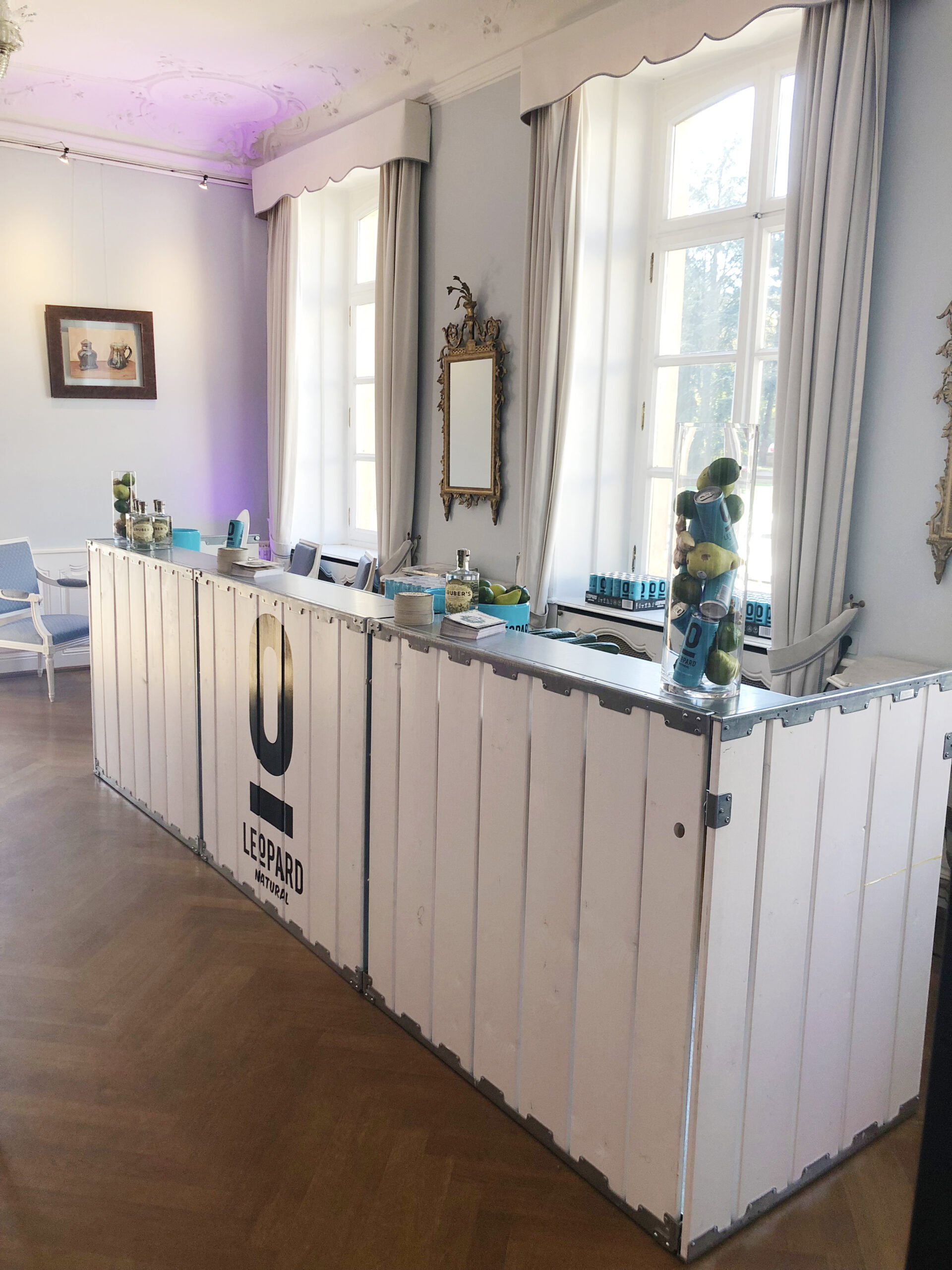 CE Bar White Branded Printed Panel – Food and Beverage – Leopard Bar box branded