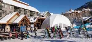 Snow dome tent for restaurants